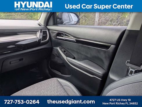 Used 2025 Kia Seltos S FWD image 19