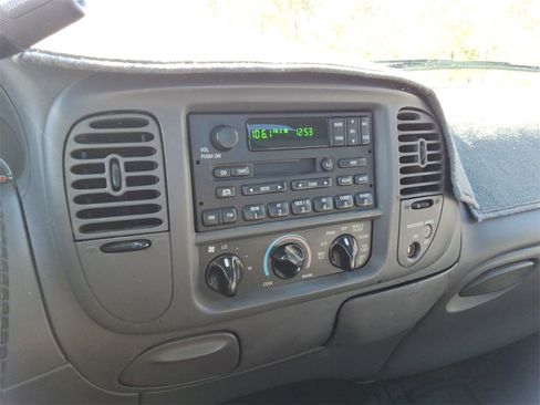 Used 2001 Ford F150 2WD Regular Cab image 16