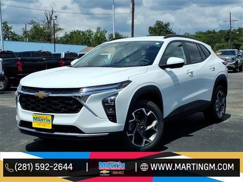 New 2026 Chevrolet Trax LT w/ Driver Confidence Package image 1