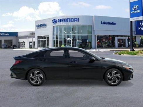 New 2026 Hyundai Elantra SEL Sport Premium FWD image 7