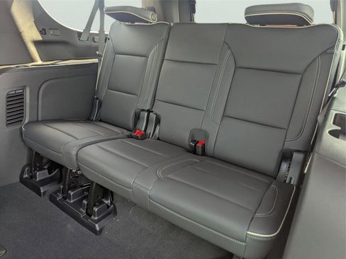 New 2025 Chevrolet Suburban Premier image 16