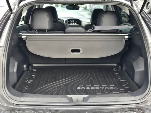 Certified 2025 Subaru Crosstrek 2.5i Limited w/ Crosstrek Mirror Package image 20