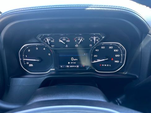 Used 2022 GMC Sierra 2500 SLE w/ SLE Convenience Package AWD/4WD image 2