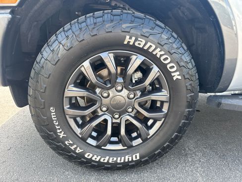 Used 2019 Ford Ranger XLT w/ Equipment Group 302A Luxury AWD/4WD image 9