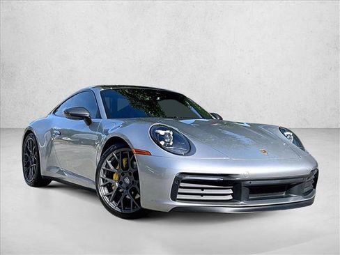 Used 2024 Porsche 911 Carrera T RWD image 12