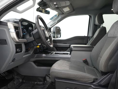 Used 2024 Ford F250 XLT AWD/4WD image 23