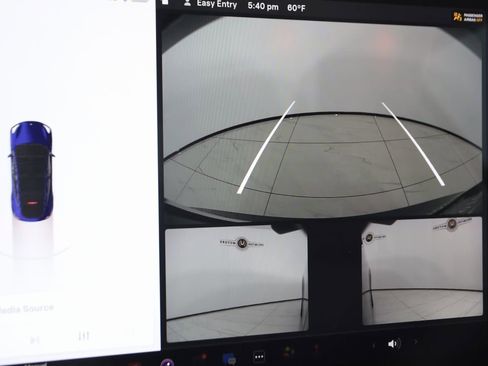 Used 2020 Tesla Model Y Long Range image 11