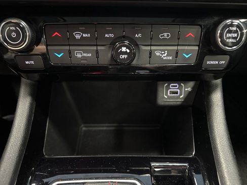 Used 2022 Jeep Compass Trailhawk w/ Trailhawk Elite Group image 35