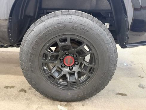 Used 2023 Toyota Tacoma SR AWD/4WD image 29