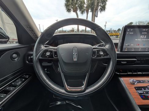 Used 2020 Lincoln Aviator Reserve w/ Equipment Group 201A image 11