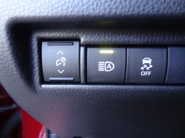Used 2021 Toyota Venza XLE w/ Softex Package AWD/4WD image 17