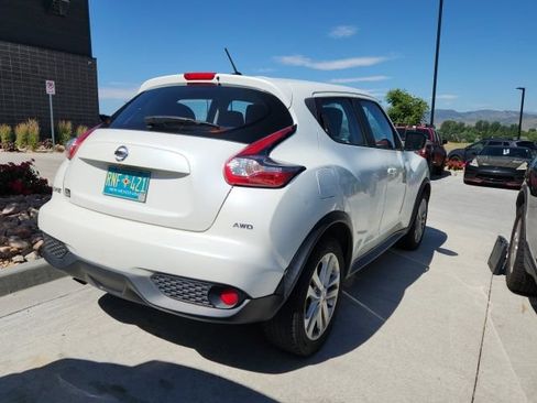 Used 2015 Nissan Juke S AWD/4WD image 3