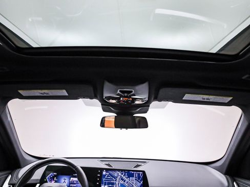 Certified 2023 BMW X1 xDrive28i w/ Convenience Package image 17