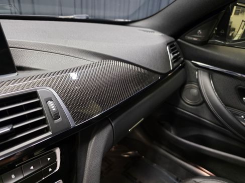 Used 2018 BMW M4 Coupe RWD image 28
