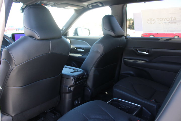 New 2026 Toyota Grand Highlander AWD Hybrid image 15