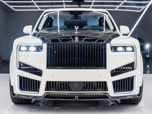 Used 2026 Rolls-Royce Cullinan image 2