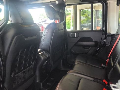Used 2020 Jeep Wrangler Unlimited Rubicon w/ Quick Order Package 28Y Recon AWD/4WD image 11