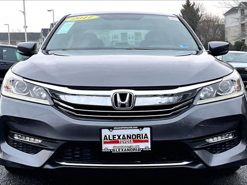 Used 2017 Honda Accord Sport Special Edition image 3