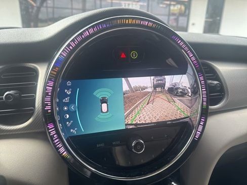 Certified 2023 MINI Cooper SE image 7