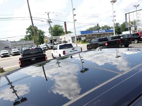Used 2023 Ford F150 Lariat w/ Equipment Group 502A High AWD/4WD image 8