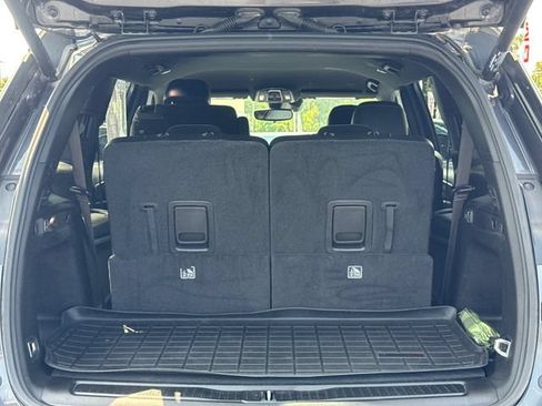 Used 2023 Jeep Grand Cherokee L Laredo RWD image 13