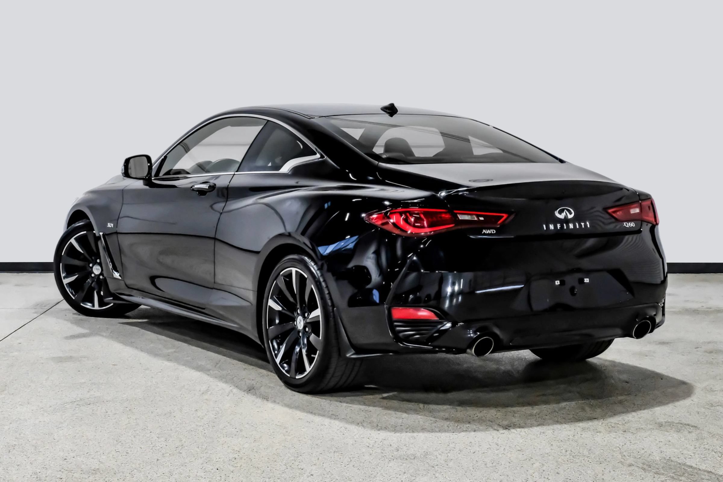 Used 2017 INFINITI Q60 3.0t w/ Premium Plus Package 3.0T AWD/4WD image 8