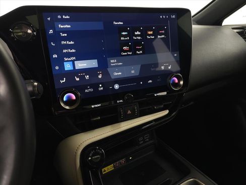 Certified 2022 Lexus NX 300h AWD image 25