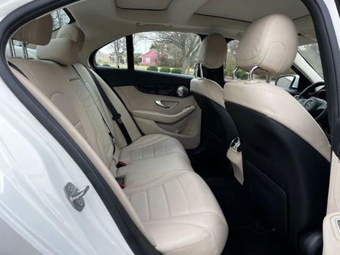 Used 2018 Mercedes-Benz C 300 4MATIC Sedan image 18