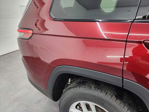 Used 2023 Jeep Grand Cherokee L Laredo w/ Trailer Tow Group (B) image 28