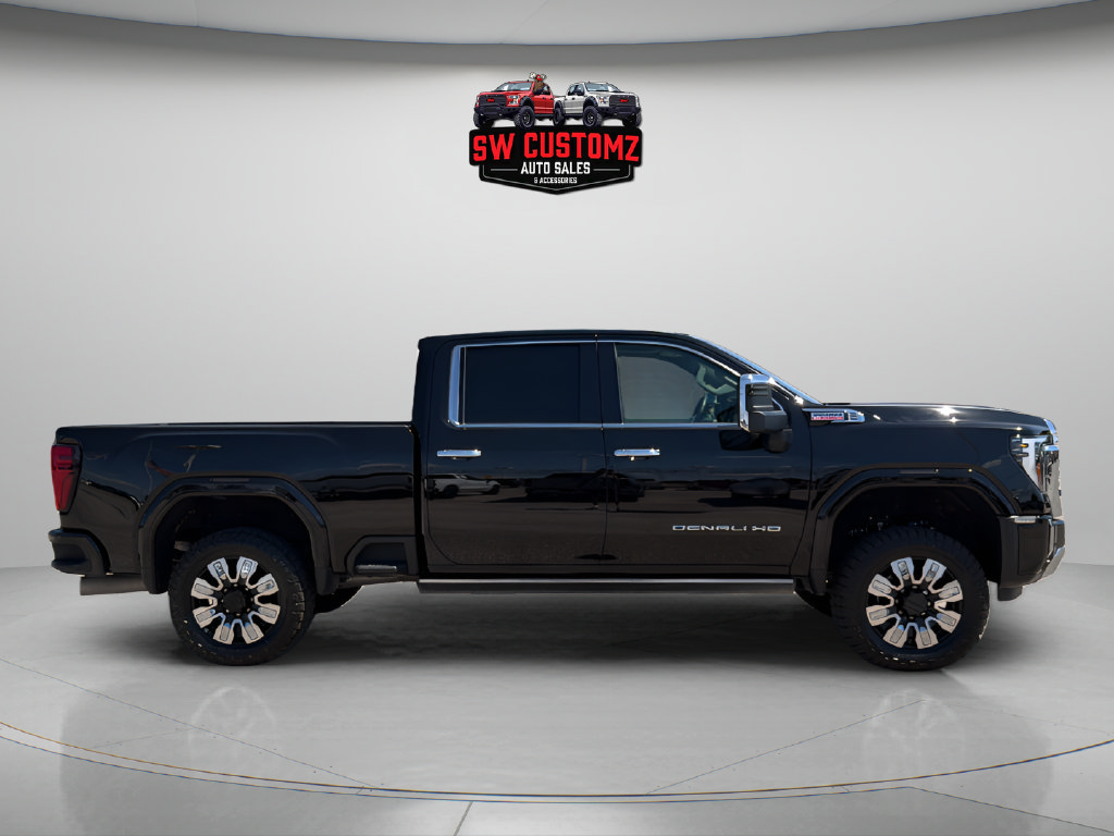 Used 2025 GMC Sierra 2500 Denali w/ Denali Reserve Package AWD/4WD image 8