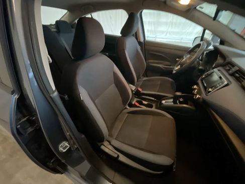 Used 2023 Nissan Versa SV image 23