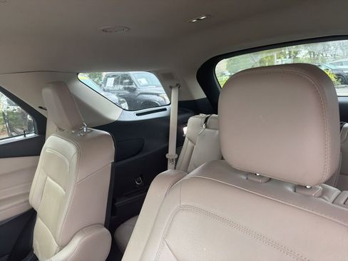 Used 2022 Ford Explorer Limited w/ Equipment Group 301A image 11