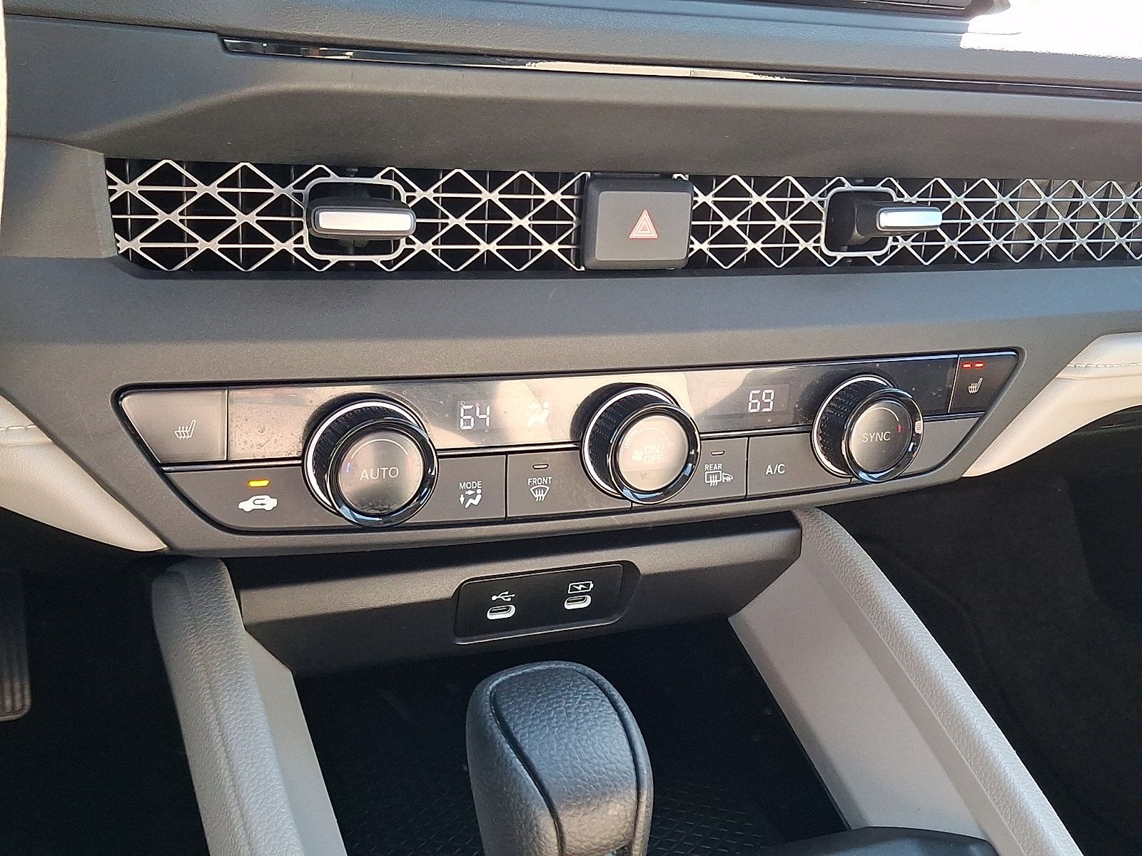 Used 2024 Honda Accord EX image 16