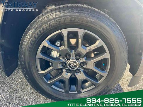 Used 2024 Toyota Sequoia Platinum image 37