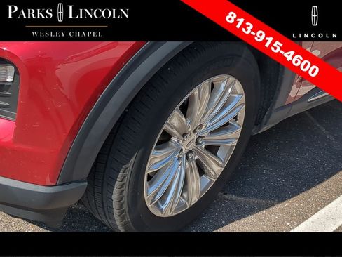 Used 2020 Ford Explorer Limited RWD image 12