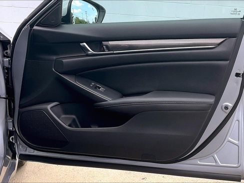 Used 2020 Honda Accord Sport image 24