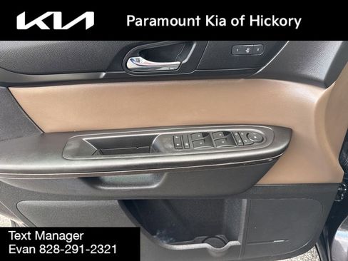 Used 2015 GMC Acadia SLT w/ Technology Package image 17