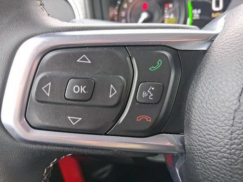 Used 2025 Jeep Wrangler Unlimited Sahara w/ Safety Group AWD/4WD image 20