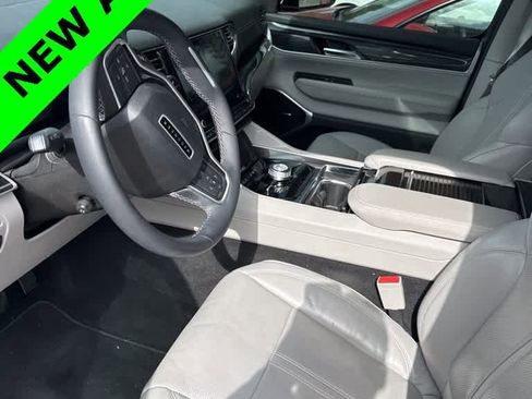 Used 2022 Jeep Wagoneer Series I image 4