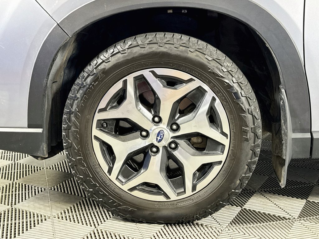 Used 2021 Subaru Forester Premium AWD/4WD image 31