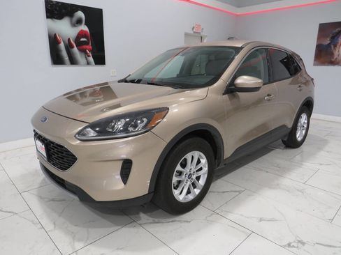 Used 2020 Ford Escape SE AWD/4WD image 7