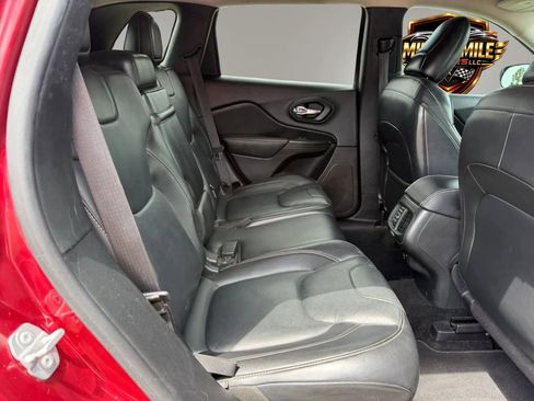 Used 2016 Jeep Cherokee Limited FWD image 20