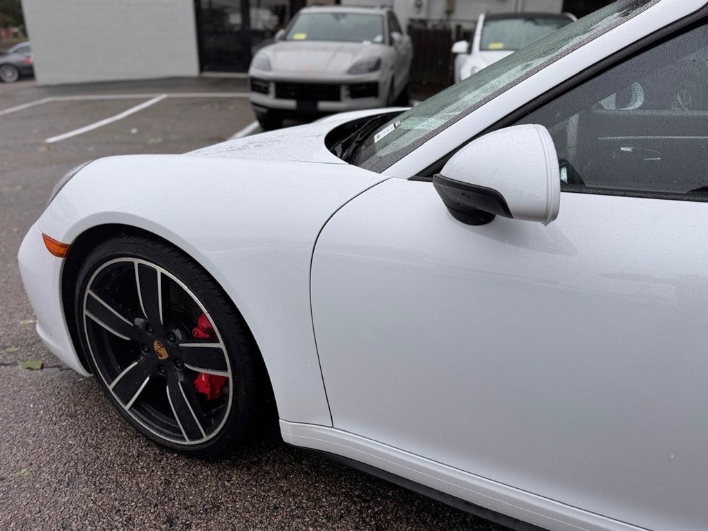 Used 2018 Porsche 911 Targa 4S w/ Sportdesign Package AWD/4WD image 16