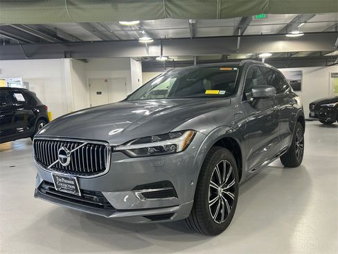 Used 2020 Volvo XC60 T8 Inscription image 5