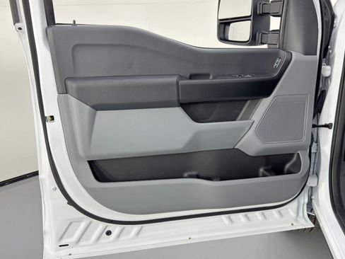 Used 2025 Ford F350 XL w/ XL Driver Assist Package image 31