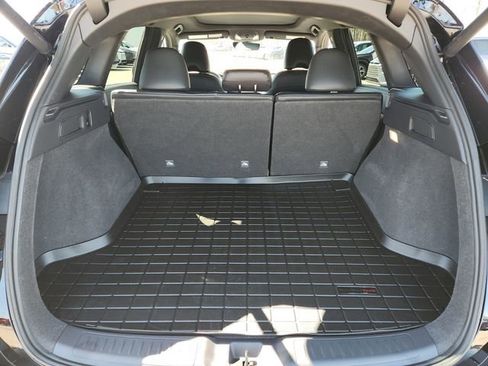 Used 2025 INFINITI QX50 Sport image 17