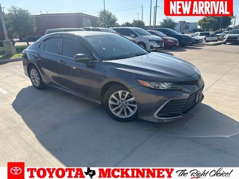 Used 2021 Toyota Camry LE FWD image 1