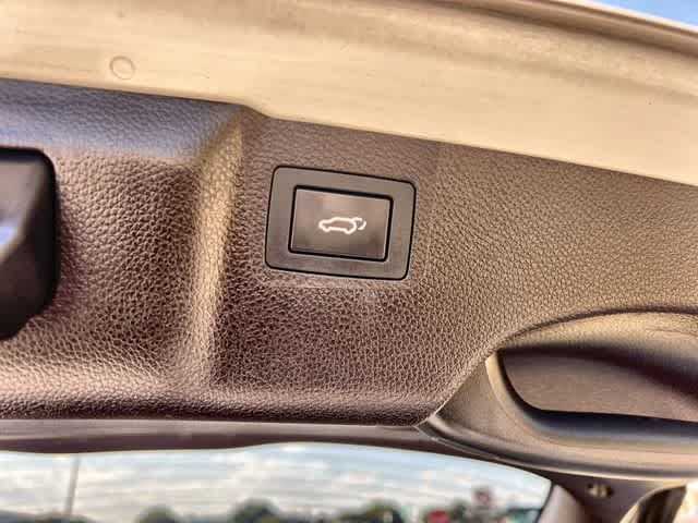 Used 2017 Hyundai Santa Fe Limited FWD image 33