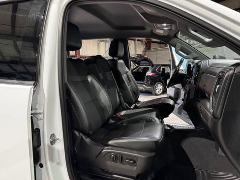 Used 2020 Chevrolet Silverado 3500 LTZ w/ Z71 Off-Road Package image 29