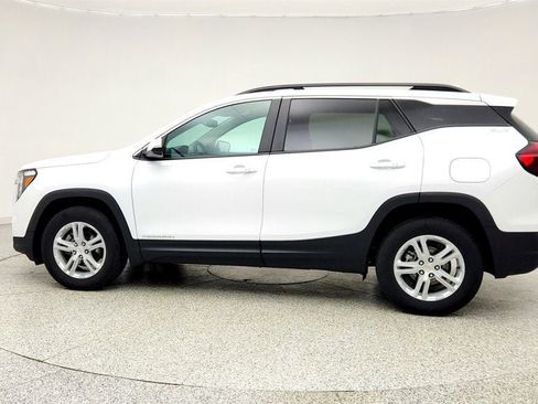 Used 2024 GMC Terrain SLE w/ Driver Convenience Package AWD/4WD image 8